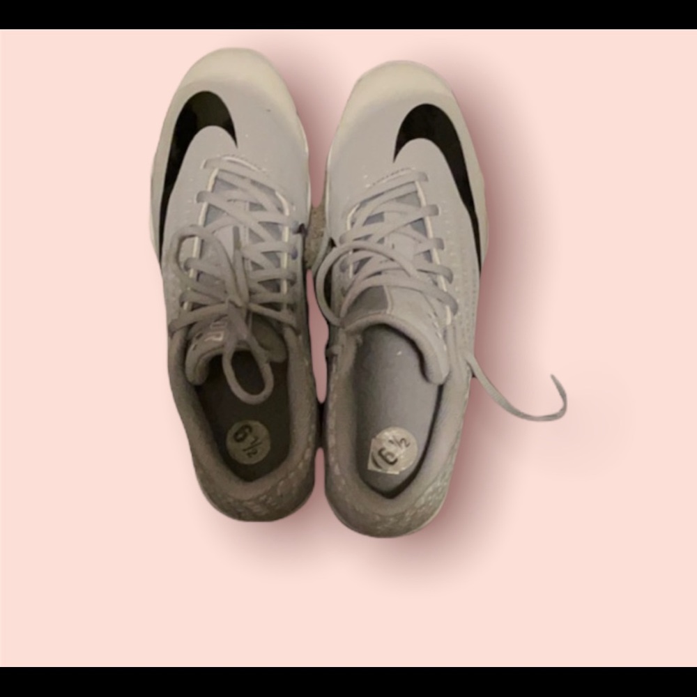 Nike tennis shoes